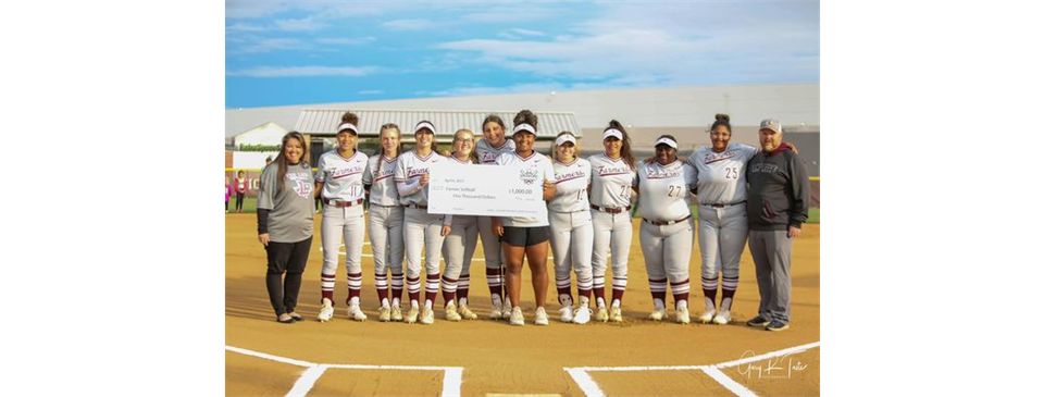 Fighting Farmer Softball